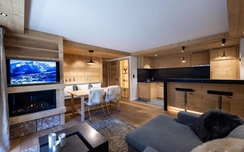 TV and multimedia, Kitchen or kitchenette, Living room