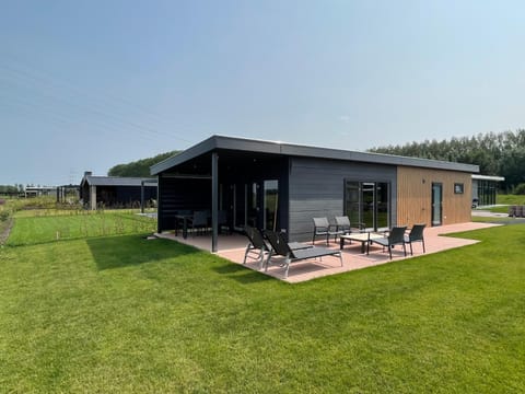 Property building, Spring, Day, Natural landscape, Garden, Garden view