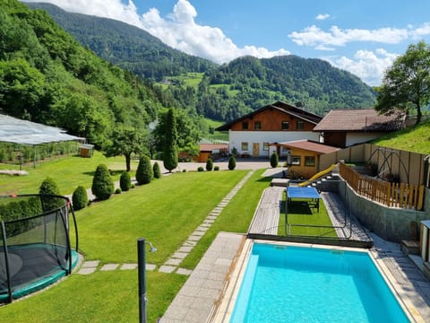 Property building, Natural landscape, Garden, Garden view, Mountain view, Pool view, Swimming pool, sunbed