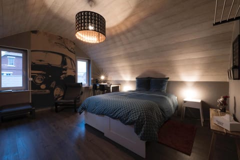 Bed, Photo of the whole room, Bedroom