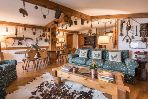 Communal lounge/ TV room, TV and multimedia, Living room