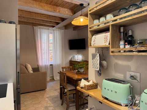TV and multimedia, Coffee/tea facilities, Kitchen or kitchenette