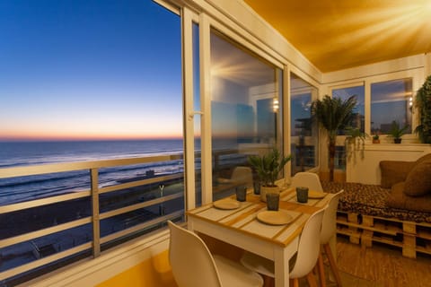 Balcony/Terrace, Beach, Sea view, Sunrise