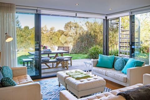 Living room, Lake view