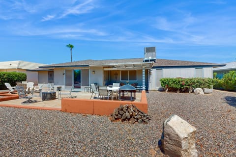 Long-Term Stay in Sun City! Lovely Home with Patio House in Sun City