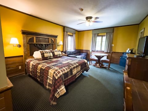 Starved Rock Lodge Hotel in Deer Park Township