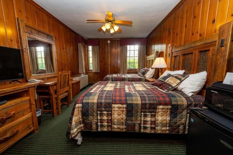 Starved Rock Lodge Hotel in Deer Park Township