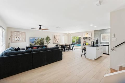 Dog Family Paradise House in Tempe