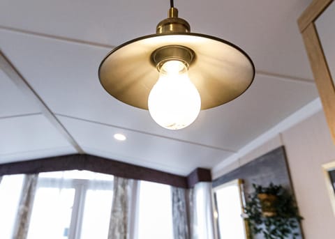 2Bed Whitley Bay Home - Free Parking, Close to beach & St Mary's Lighthouse Apartment in Whitley Bay