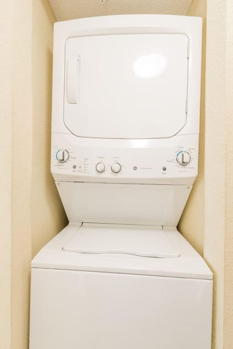 Direct Oceanfront, Unit 701, 4 bedroom, 3 bath, Resort House in Myrtle Beach