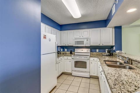 Paradise Resort, Unit 1602, 4 Bedroom, 3 Bath, Direct Oceanfront House in Myrtle Beach