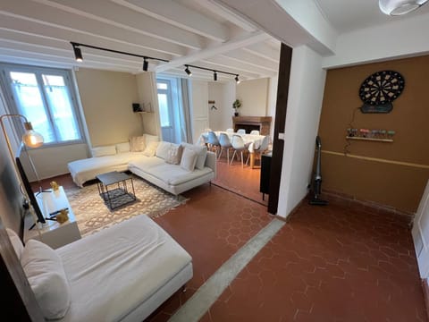 Spacieuse Maison de Village - Baby-foot & Fléchettes House in Centre-Val de Loire