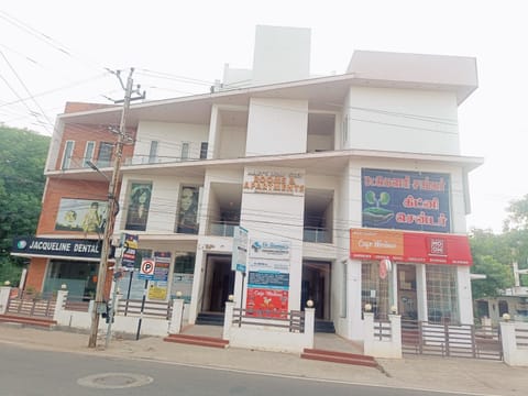 Property building, Facade/entrance, Day, Street view