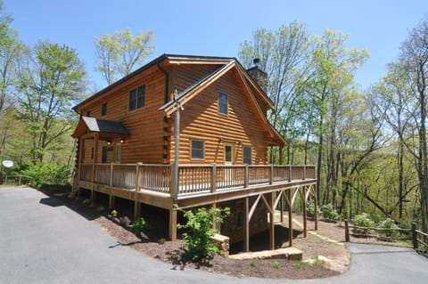 The Scratching Post House in Stecoah