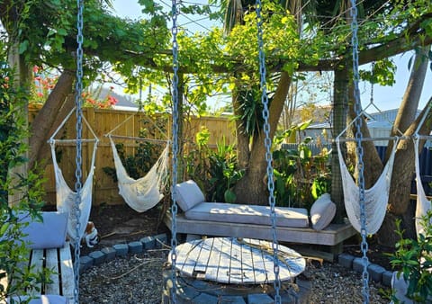 Garden, Garden view, fireplace, sunbed