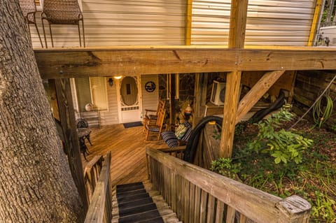 Moonshine Creek Too House in Swain County