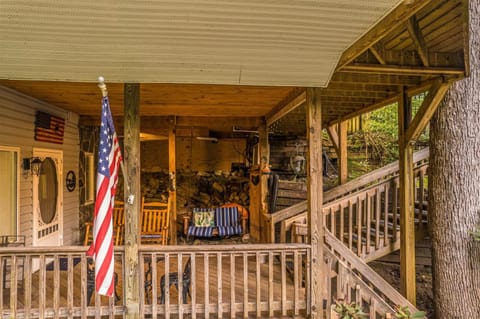 Moonshine Creek Too House in Swain County