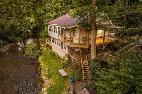 Alarka Creek Oasis House in Swain County