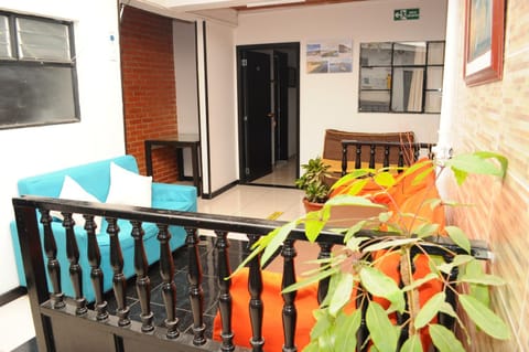 Communal lounge/ TV room, TV and multimedia, Living room, Seating area