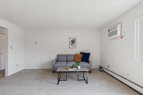 Midtown 3602I Cozy & Comfy I Free Parking Apartment in Parma