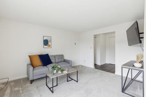 Midtown 3603 I Cozy & Comfy I Free Parking Apartment in Parma