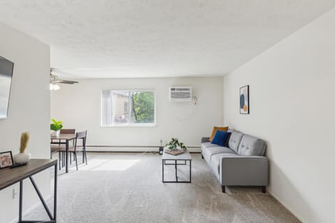 Midtown 3605I Cozy & Comfy I Free Parking Apartment in Parma