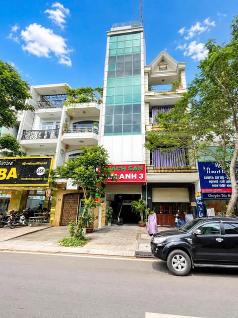 Property building, Day