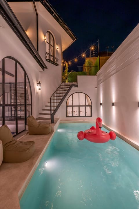 Night, Swimming pool