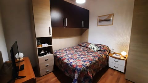 Bed, Bedroom, wardrobe