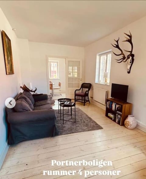 Gatekeepers house House in Zealand