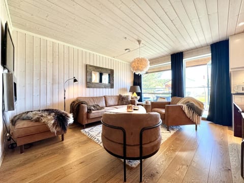 View (from property/room), Living room, Seating area