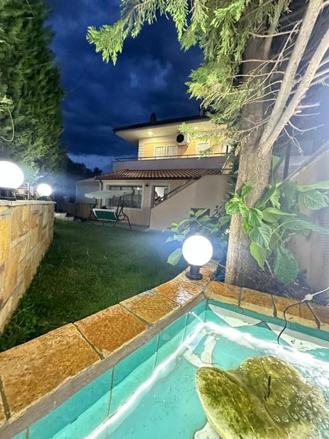 Night, Garden, Garden view, Swimming pool