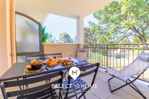 Patio, Day, Garden, View (from property/room), Balcony/Terrace, Dining area, Garden view