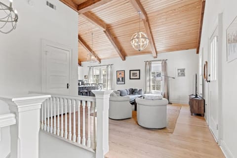 Magazine St 3BR w Dual Balconies Near FQ House in New Orleans