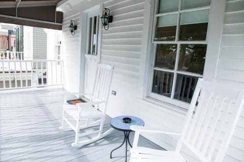 Magazine St 3BR w Dual Balconies Near FQ House in New Orleans