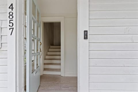 Magazine St 3BR w Dual Balconies Near FQ House in New Orleans