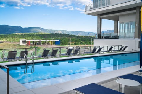 Pool view, Swimming pool