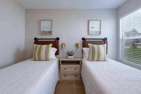 Sutherland Retreat 3BR 2BA and 2 car garage House in Tennessee