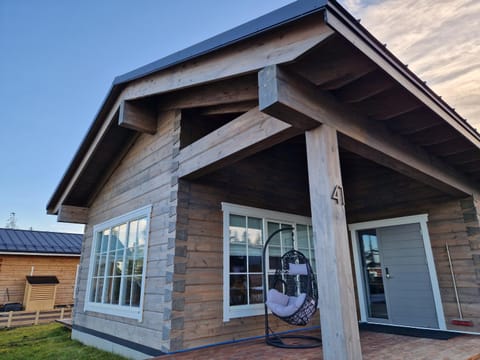 Property building, Facade/entrance, Parking