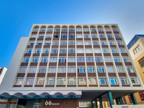 Epic mountain views-Loadshedding FREE-Self Checkin Apartment in Cape Town