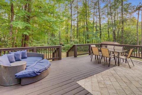 Patio, Day, Natural landscape, Garden, Balcony/Terrace, Balcony/Terrace, Garden view