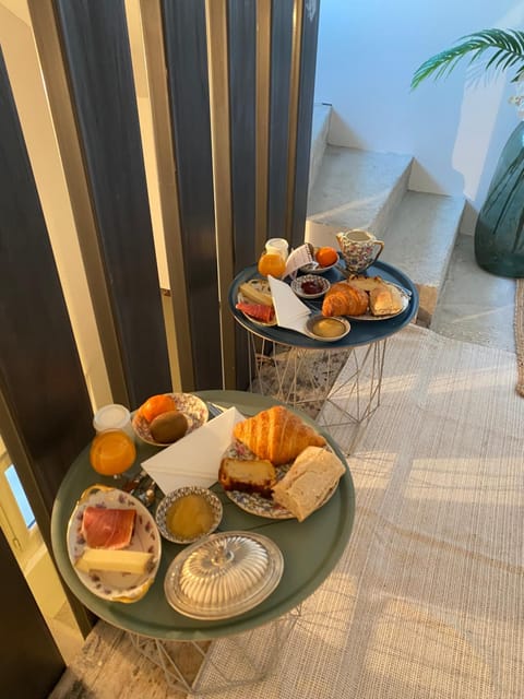 Breakfast, Continental breakfast