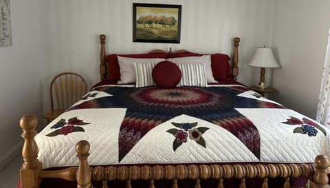 Owl's Nest Retreat Apartment in Ohio