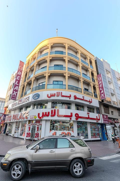 Property building, Day, Neighbourhood, City view, Street view, Location