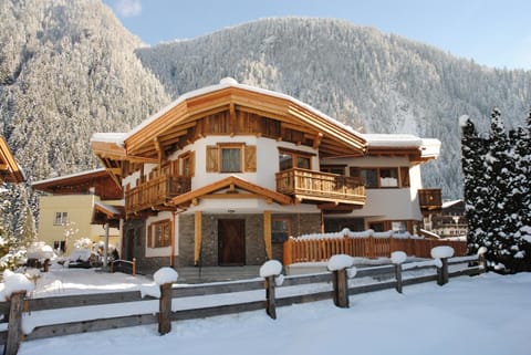Property building, Winter