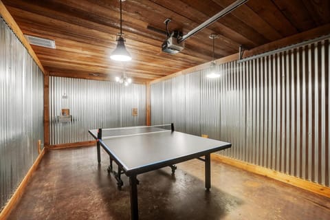 Your Rustic Retreat w Backyard Oasis Pool Patio House in Keller