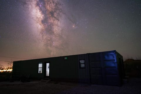 Container Home at Stardust Big Bend 5 min from Park Apartment in Big Bend National Park