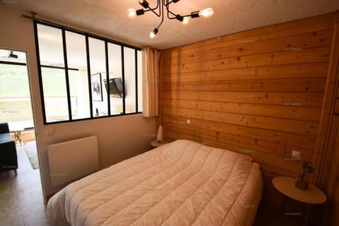 Bed, Bedroom, furniture