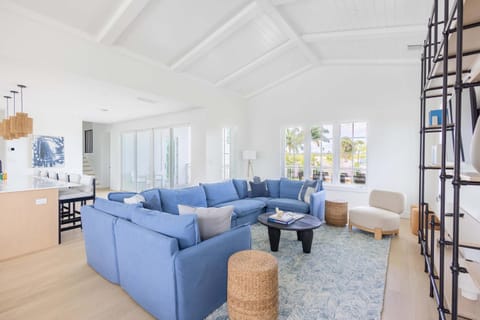 Brand New & Private Pool - Palmgale House House in Stock Island