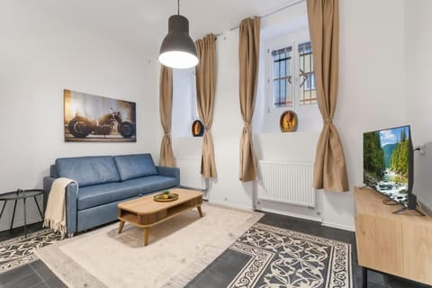 TV and multimedia, Living room, Photo of the whole room, Seating area